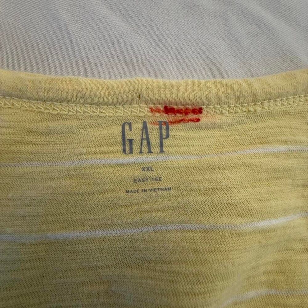 Gap Women's Yellow Shirt - Picture 2 of 3
